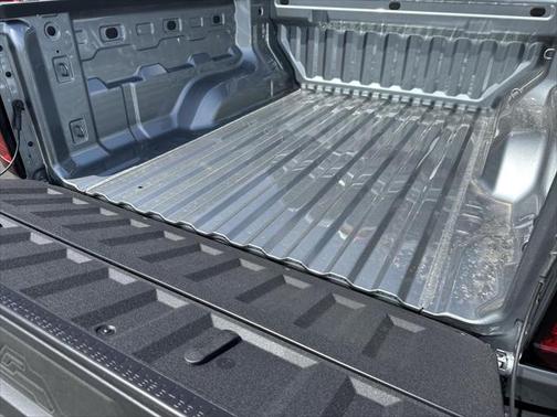 2025 GMC Canyon Base