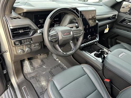 2026 GMC Yukon XL 4WD AT4