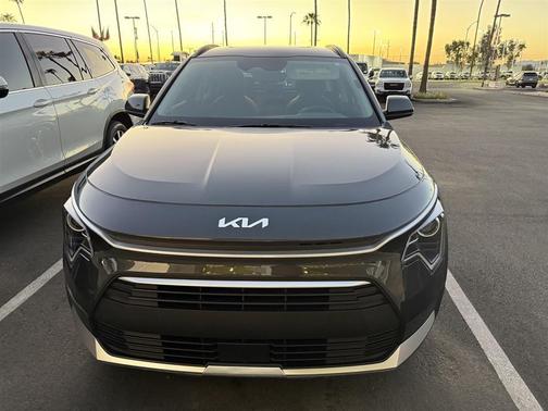 2024 Kia Niro EX