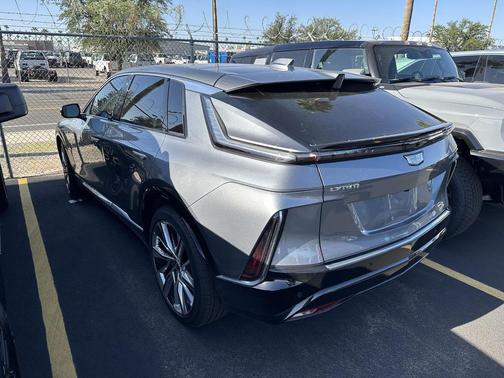 2023 Cadillac LYRIQ Luxury