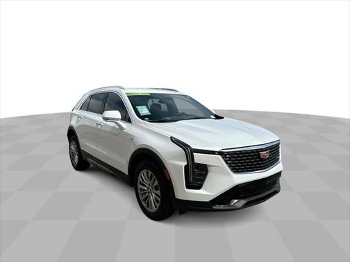 2025 Cadillac XT4 Premium Luxury