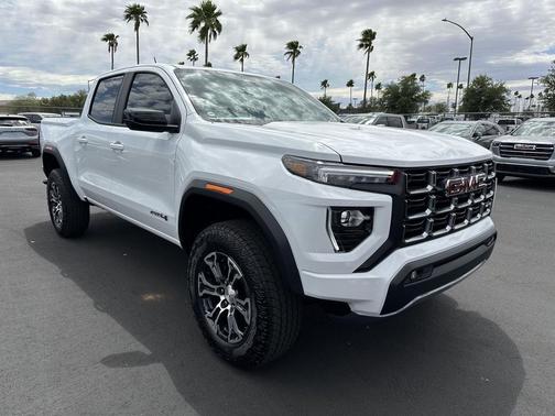 2025 GMC Canyon Base