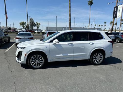 2025 Cadillac XT6 Premium Luxury FWD