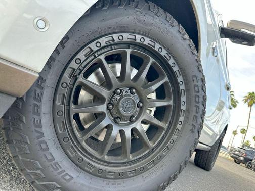 Star White Metallic Tri-Coat 2020 Ford Expedition King Ranch