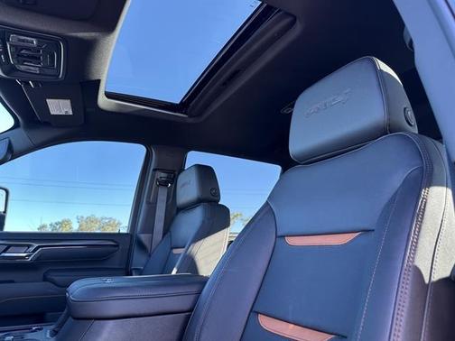 2025 GMC Sierra 2500 AT4
