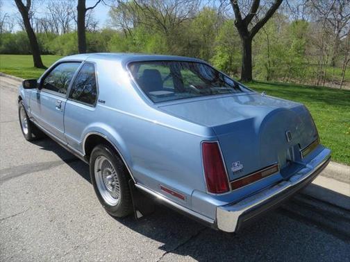 1988 Lincoln Mark VII Base