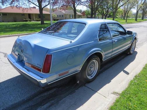 1988 Lincoln Mark VII Base
