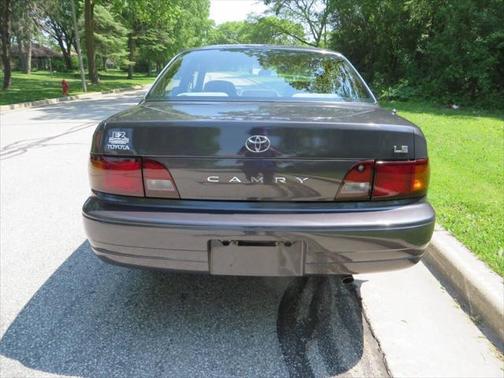 1996 Toyota Camry LE