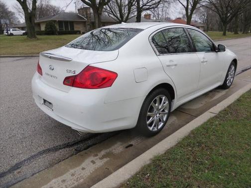 2010 INFINITI G37x Base