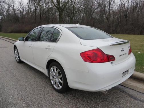 2010 INFINITI G37x Base