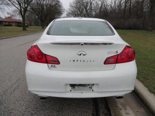 2010 INFINITI G37x Base