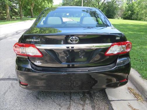 2011 Toyota Corolla LE