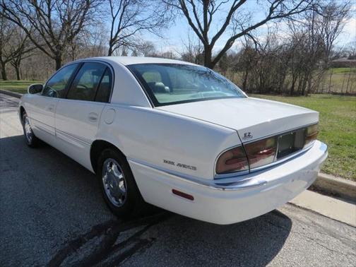 1999 Buick Park Avenue Base 4dr Sedan
