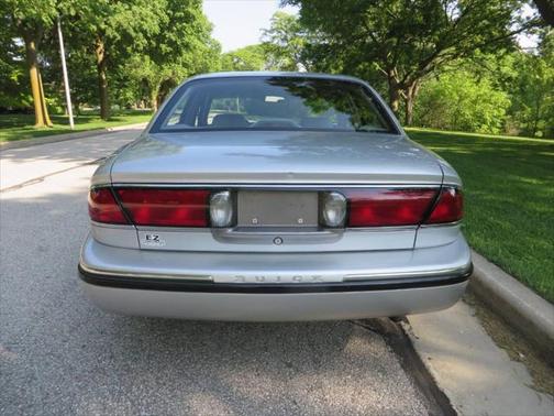 1999 Buick LeSabre Custom 4dr Sedan