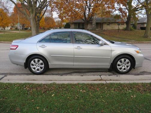 2010 Toyota Camry LE