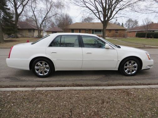 2007 Cadillac DTS Luxury