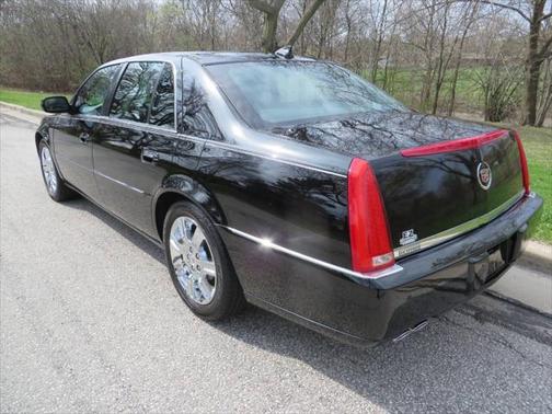 2011 Cadillac DTS Platinum Collection