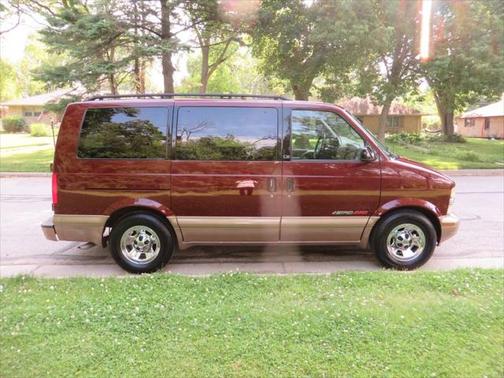 2001 Chevrolet Astro Base