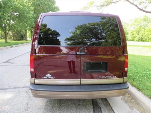 2001 Chevrolet Astro Base