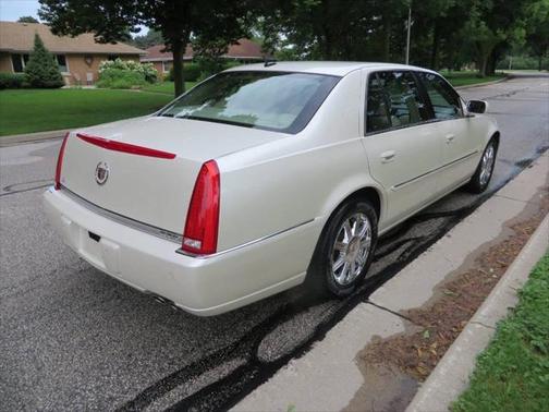 2007 Cadillac DTS Luxury
