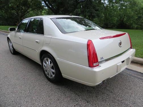 2007 Cadillac DTS Luxury