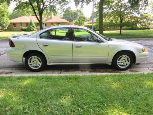 2005 Pontiac Grand Am SE Fleet 4dr Sedan