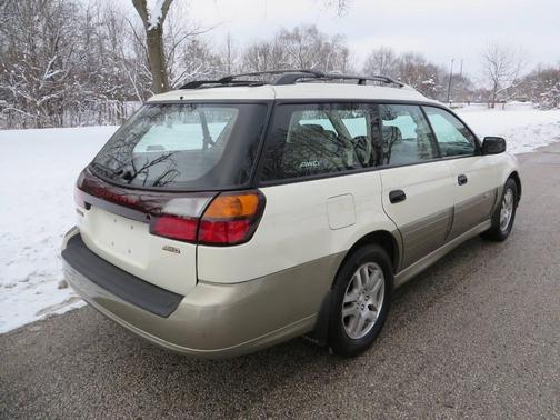 2003 Subaru Outback Base