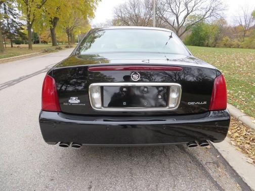 2002 Cadillac DeVille Base