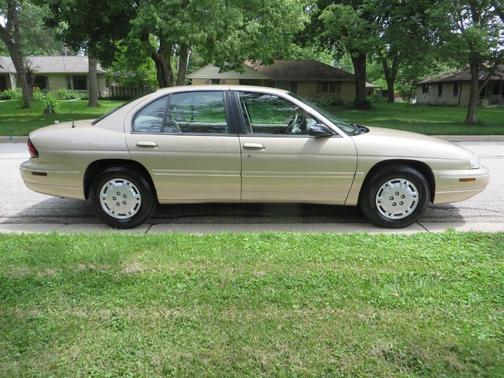 1999 Chevrolet Lumina Base 4dr Sedan