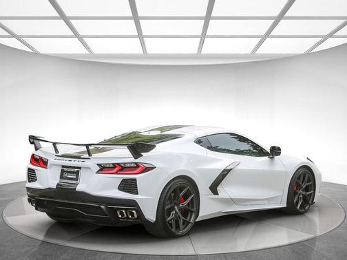 Arctic White 2020 Chevrolet Corvette Stingray w/2LT