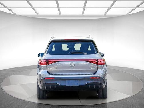 2024 Mercedes-Benz EQB 300 4MATIC