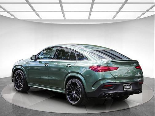 MANUFAKTUR Ireland Mid Green Metallic 2026 Mercedes-Benz AMG GLE 53 4MATIC+ Coupe