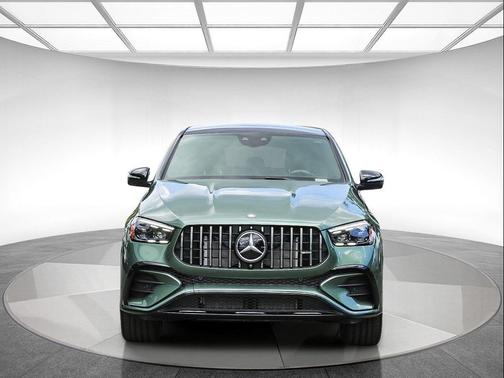 MANUFAKTUR Ireland Mid Green Metallic 2026 Mercedes-Benz AMG GLE 53 4MATIC+ Coupe