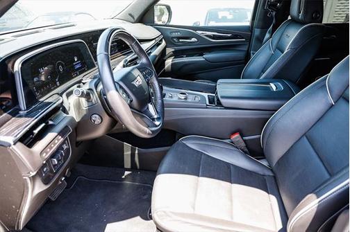 2023 Cadillac Escalade ESV Sport