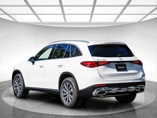 2025 Mercedes-Benz GLC 300 Base