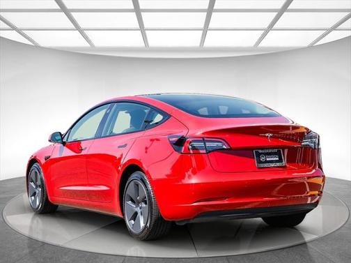 2022 Tesla Model 3 Standard Range