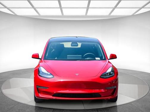 2022 Tesla Model 3 Standard Range