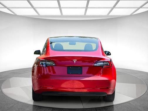 2022 Tesla Model 3 Standard Range