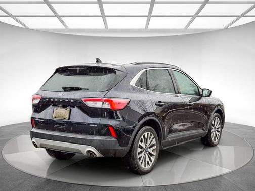 2021 Ford Escape Titanium