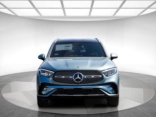 2025 Mercedes-Benz GLC 350e Base