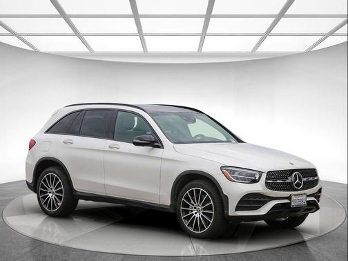 MANUFAKTUR Diamond White Metallic 2022 Mercedes-Benz GLC 300 4MATIC