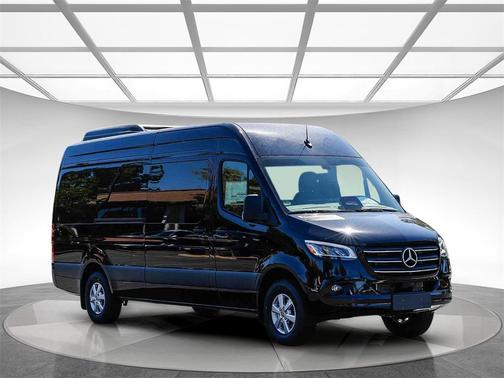 2025 Mercedes-Benz Sprinter 2500 High Roof