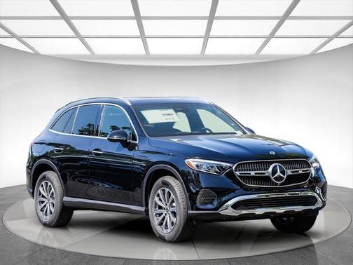 2025 Mercedes-Benz GLC 300 Base