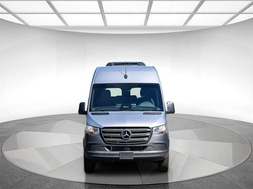 2025 Mercedes-Benz Sprinter 2500 Standard Roof