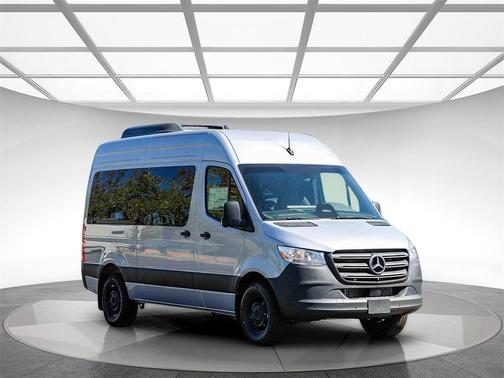 2025 Mercedes-Benz Sprinter 2500 Standard Roof