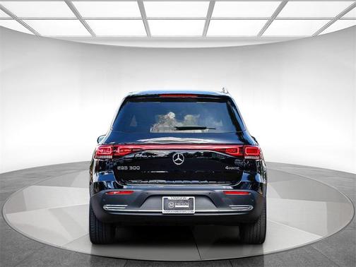 2022 Mercedes-Benz EQB 300 4MATIC