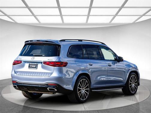 2026 Mercedes-Benz GLS 450 4MATIC