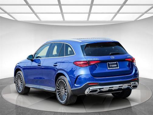 2025 Mercedes-Benz GLC 350e Base