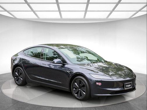 Stealth Grey 2024 Tesla Model 3 Standard Range