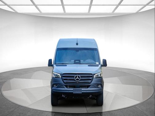 2026 Mercedes-Benz Sprinter 2500 Standard Roof